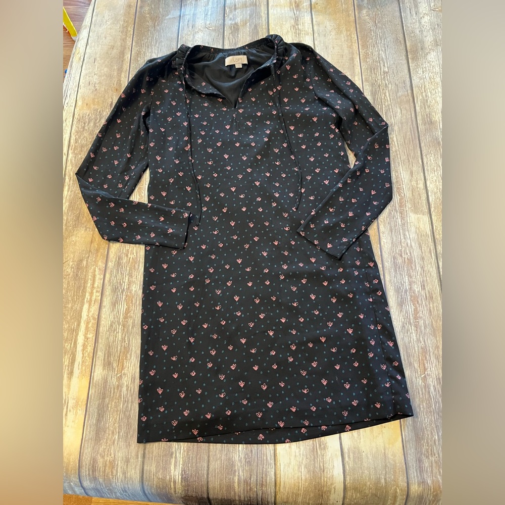 LOFT Size 0 Black and Pattern Dress